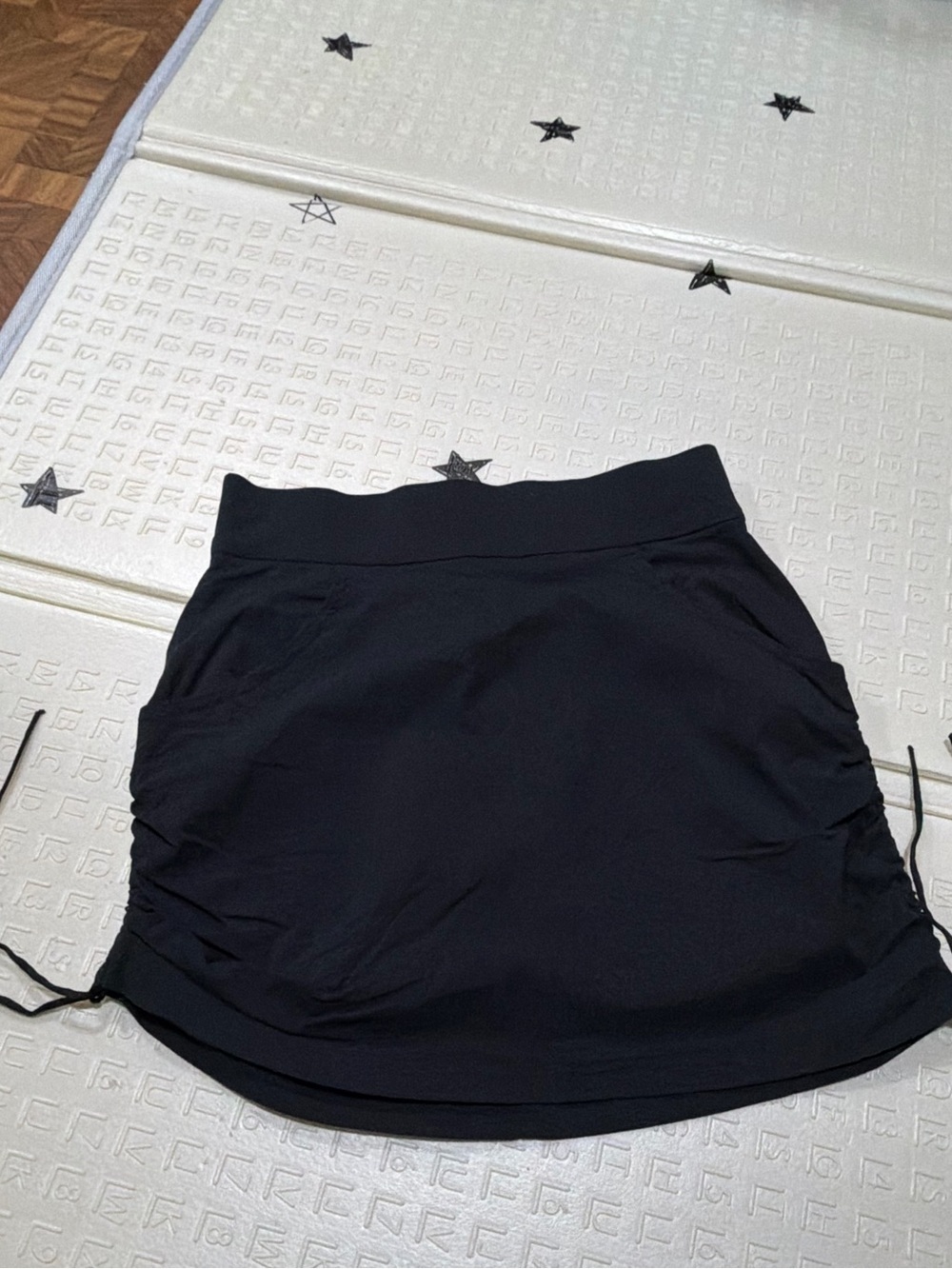 Columbia Black Women's Side-Ruched Mini Skirt